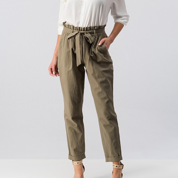 *1 LEFT* FOLDED PLEAT DETAIL PEGGED PANTS WITH TIE - Picture 4 of 8